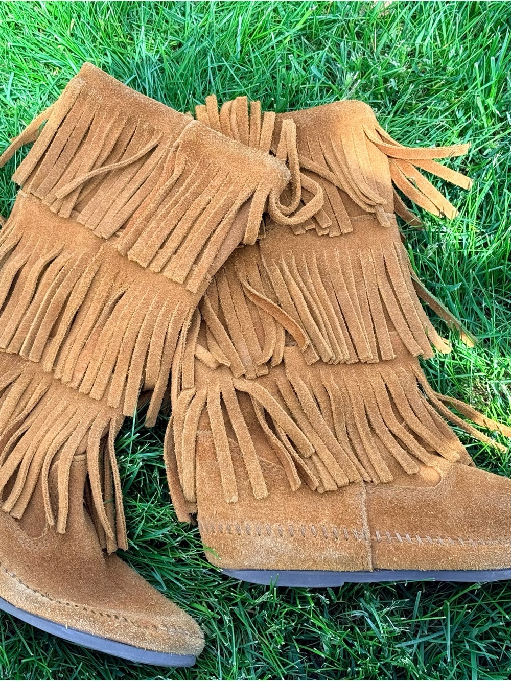 Minnetonka Moccasins Suede Fringe Ankle Boots - Tan